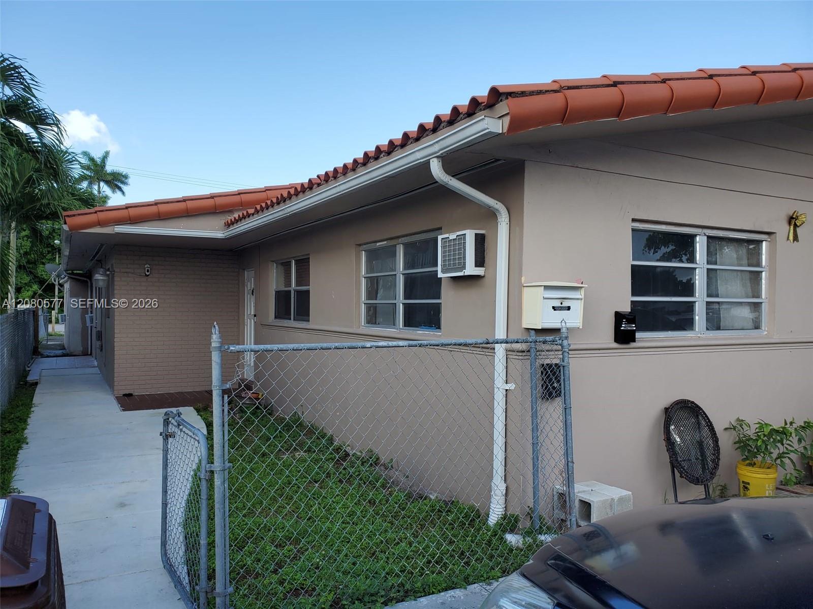 36 W 37th Street Property Photo 2
