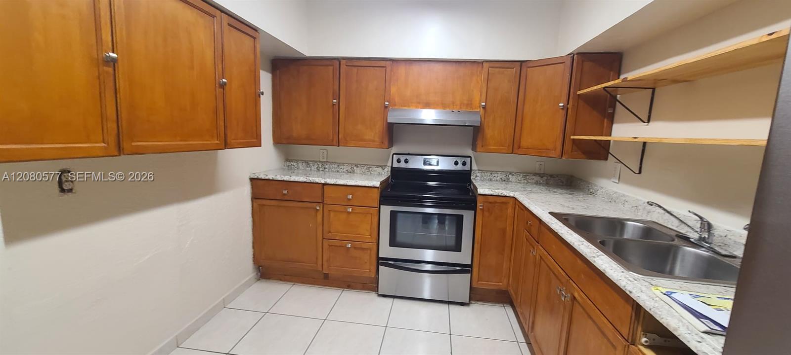 36 W 37th Street Property Photo 6