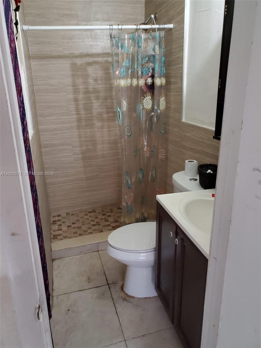 36 W 37th Street Property Photo 11