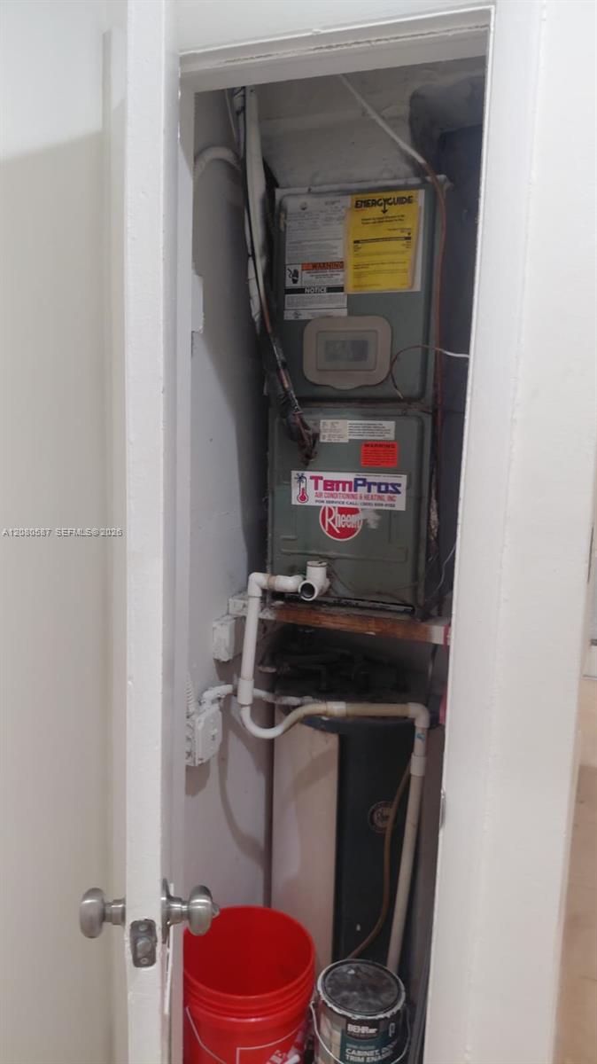 1429 Sw 9th Street 9 Property Photo 6