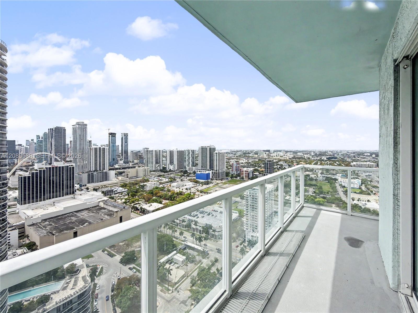 1900 N Bayshore Drive 3911 Property Photo 1