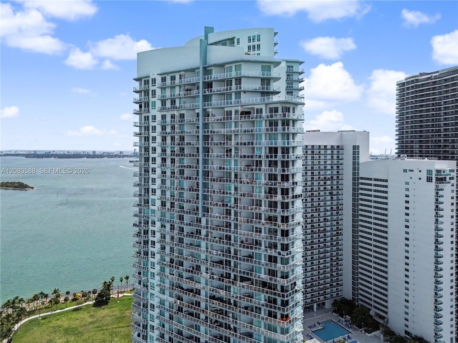 1900 N Bayshore Drive 3911 Property Photo 5