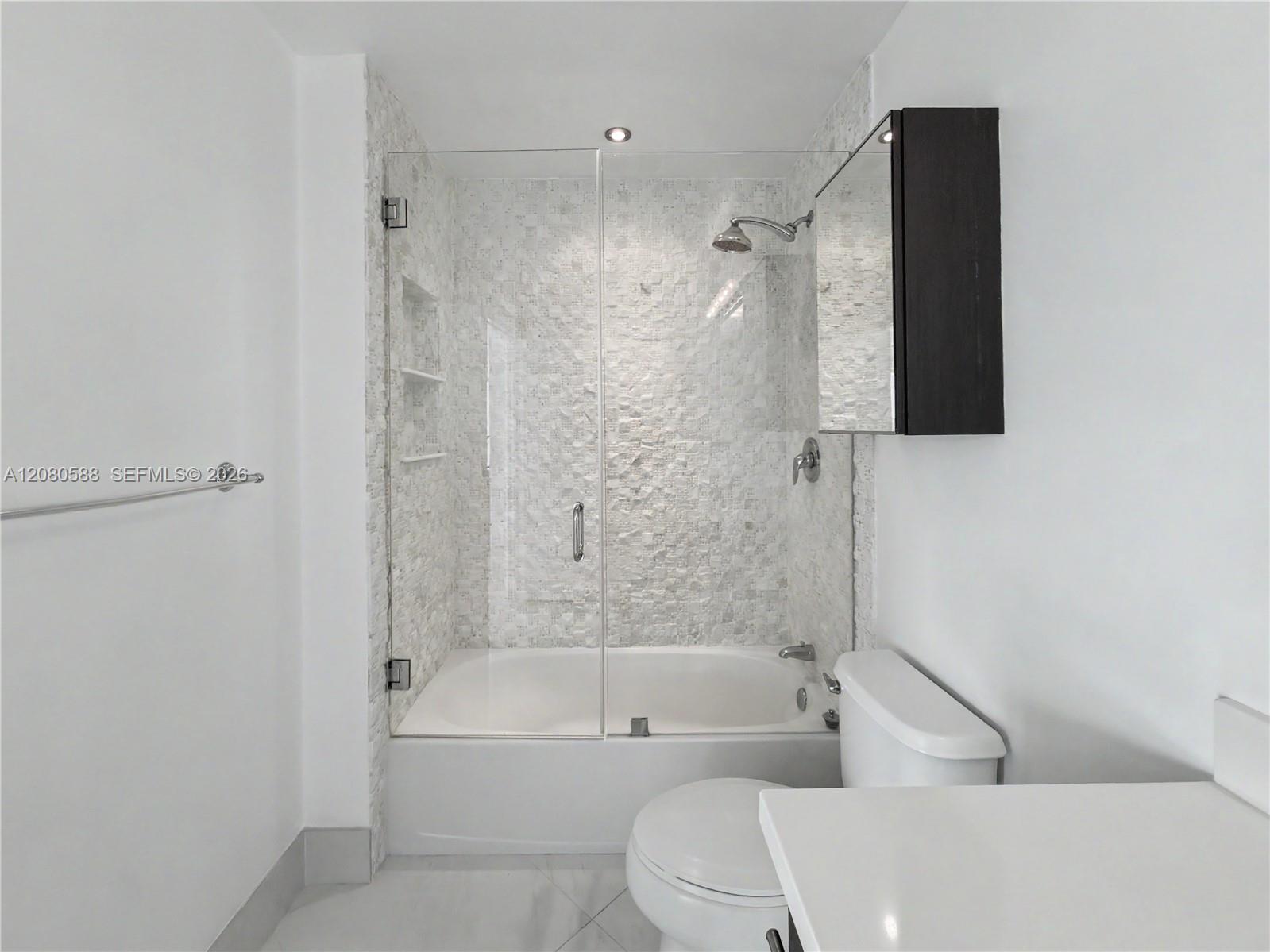 1900 N Bayshore Drive 3911 Property Photo 13