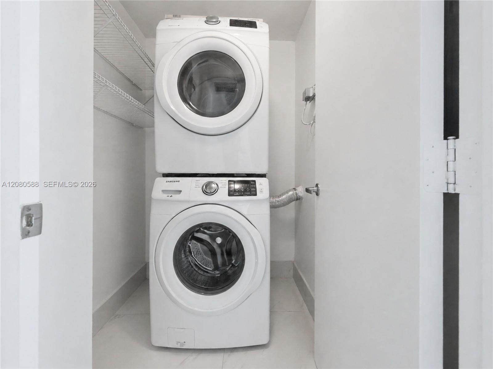 1900 N Bayshore Drive 3911 Property Photo 17