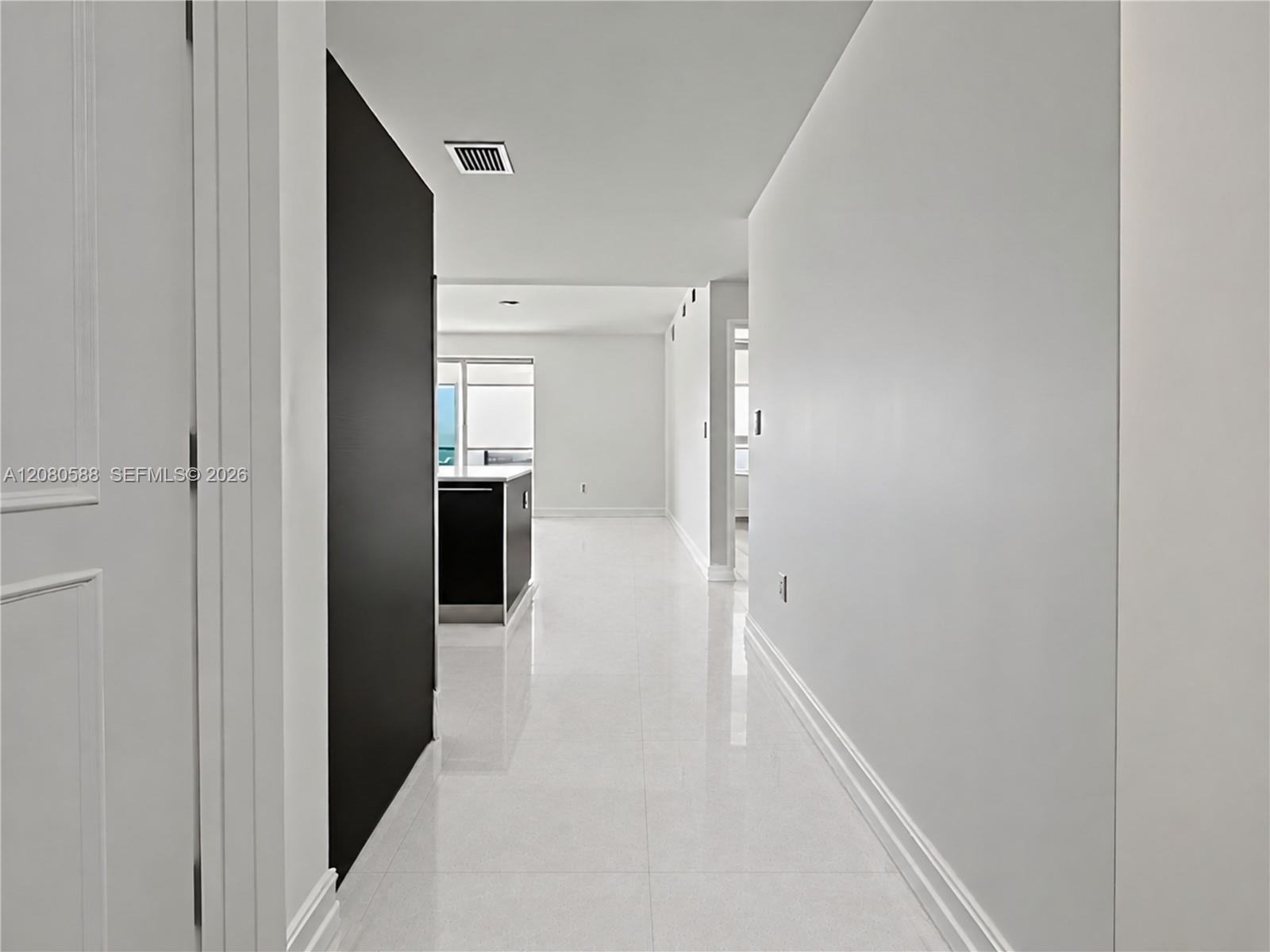 1900 N Bayshore Drive 3911 Property Photo 18