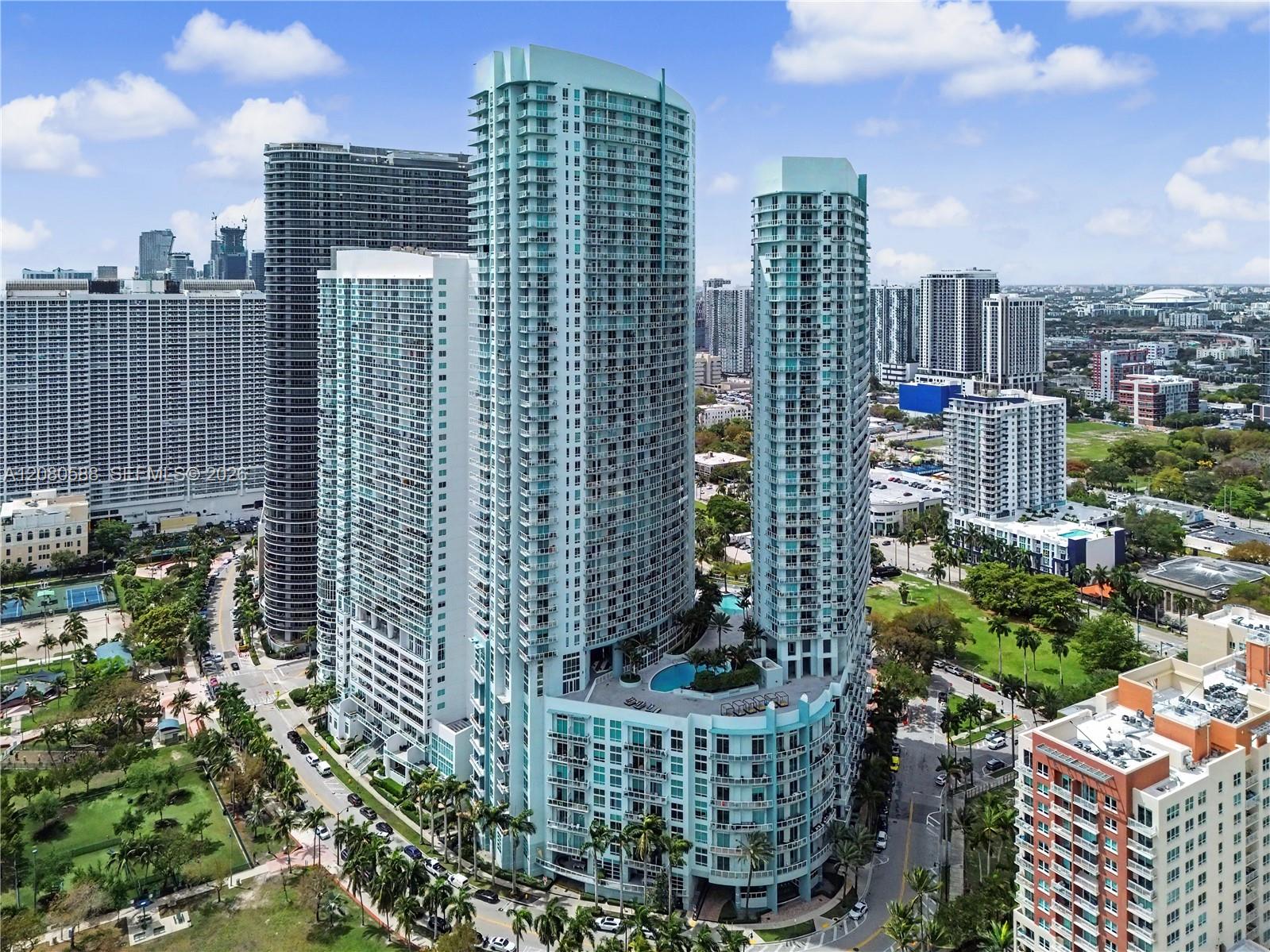 1900 N Bayshore Drive 3911 Property Photo 26