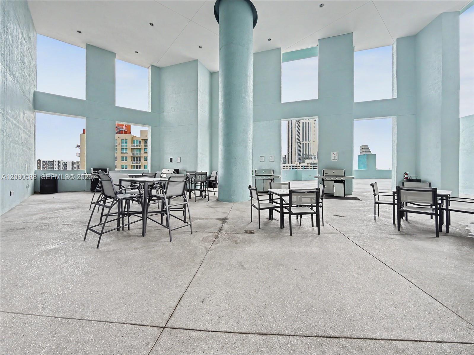 1900 N Bayshore Drive 3911 Property Photo 27