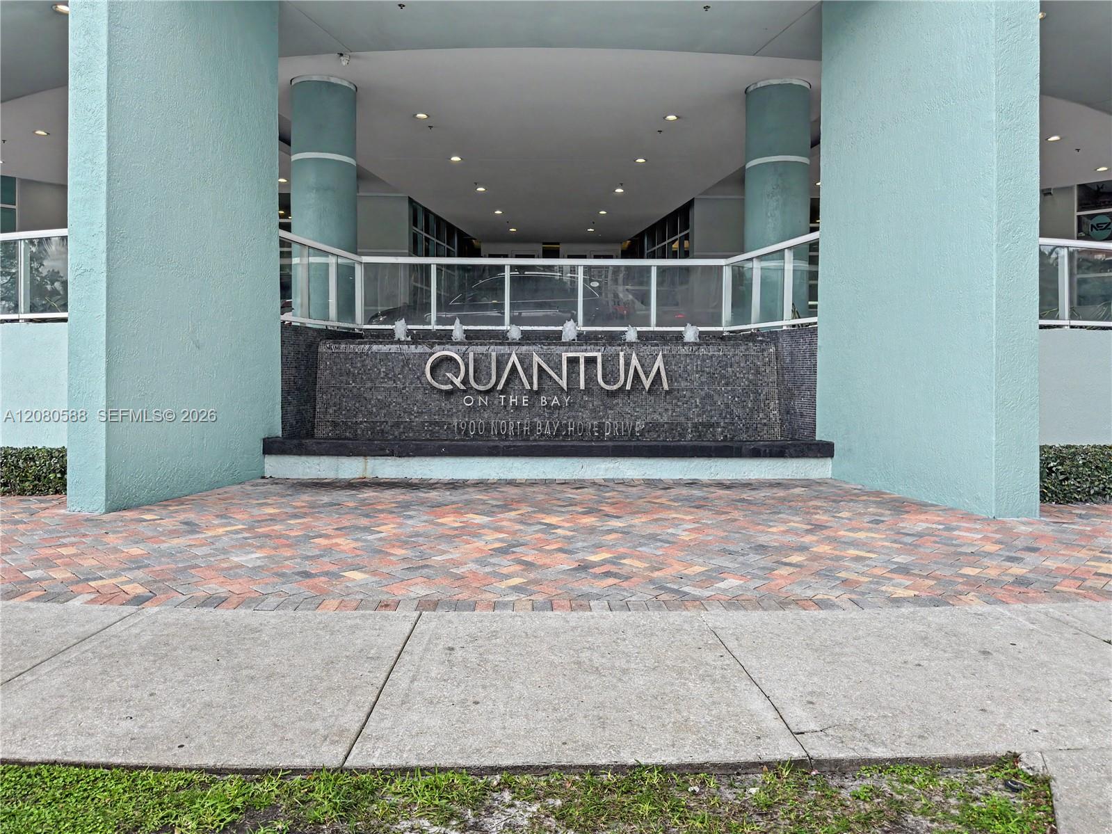 1900 N Bayshore Drive 3911 Property Photo 33