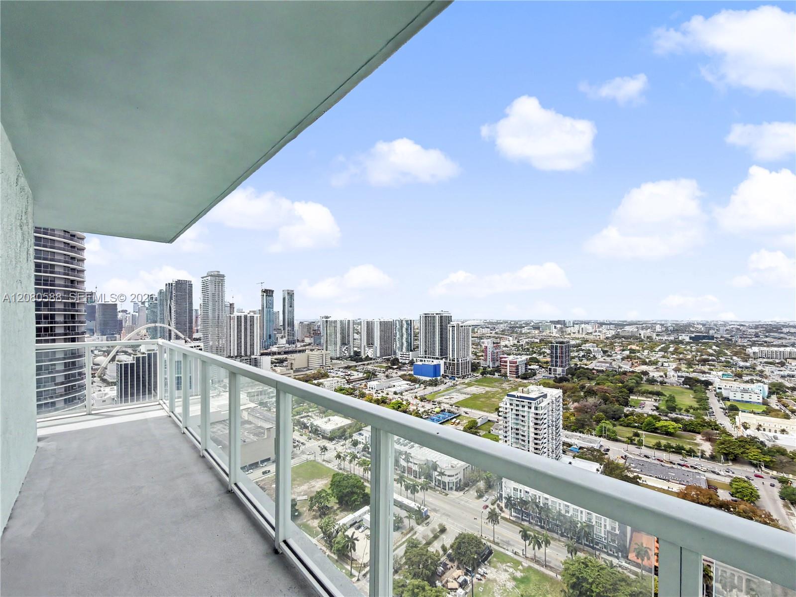 1900 N Bayshore Drive 3911 Property Photo 34