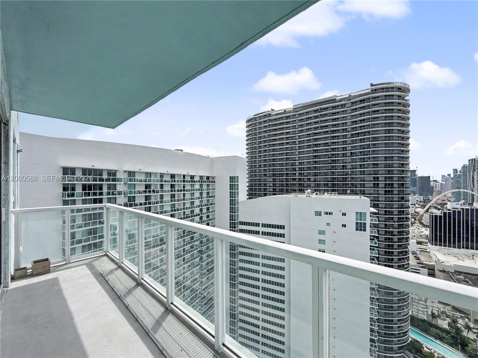 1900 N Bayshore Drive 3911 Property Photo 35