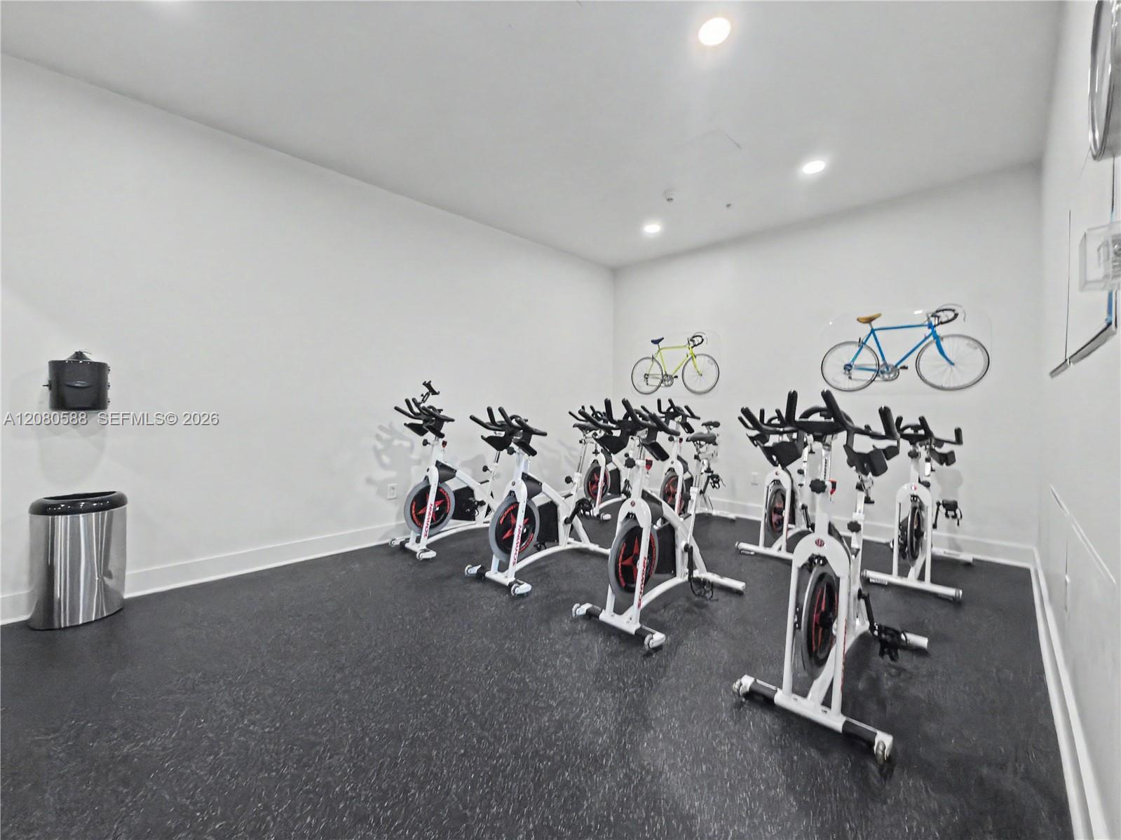 1900 N Bayshore Drive 3911 Property Photo 49