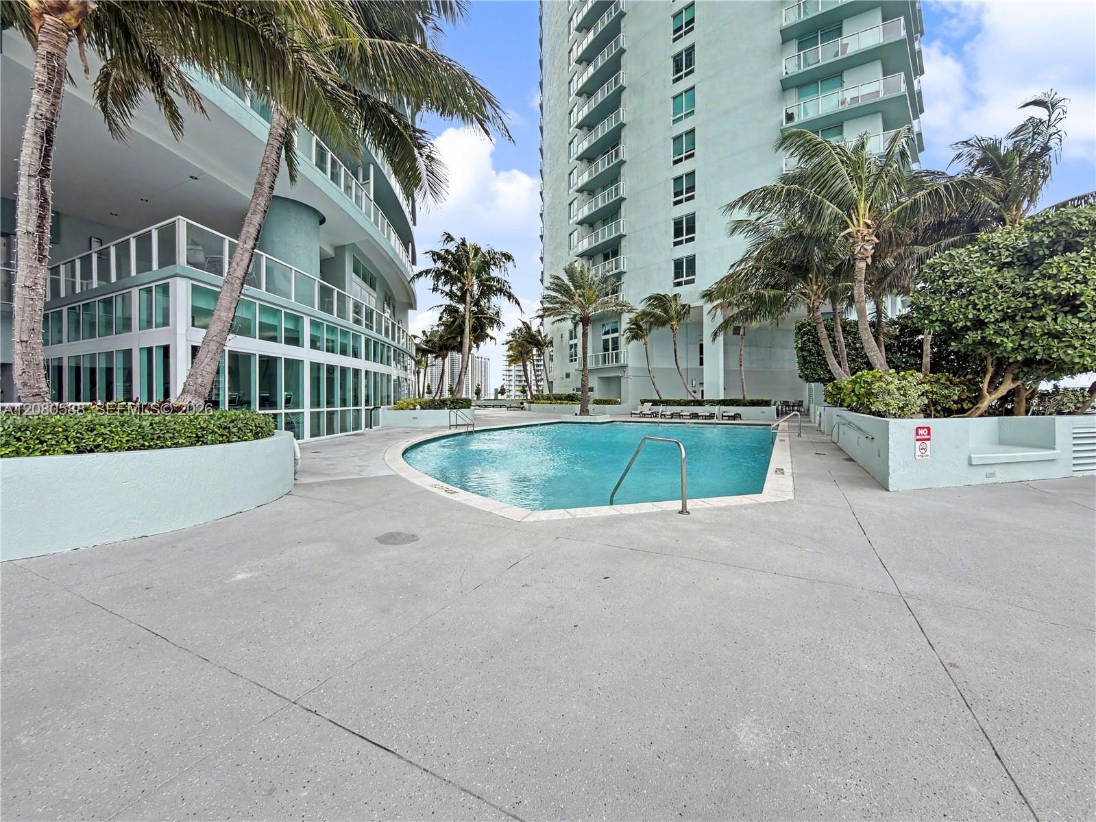 1900 N Bayshore Drive 3911 Property Photo 52