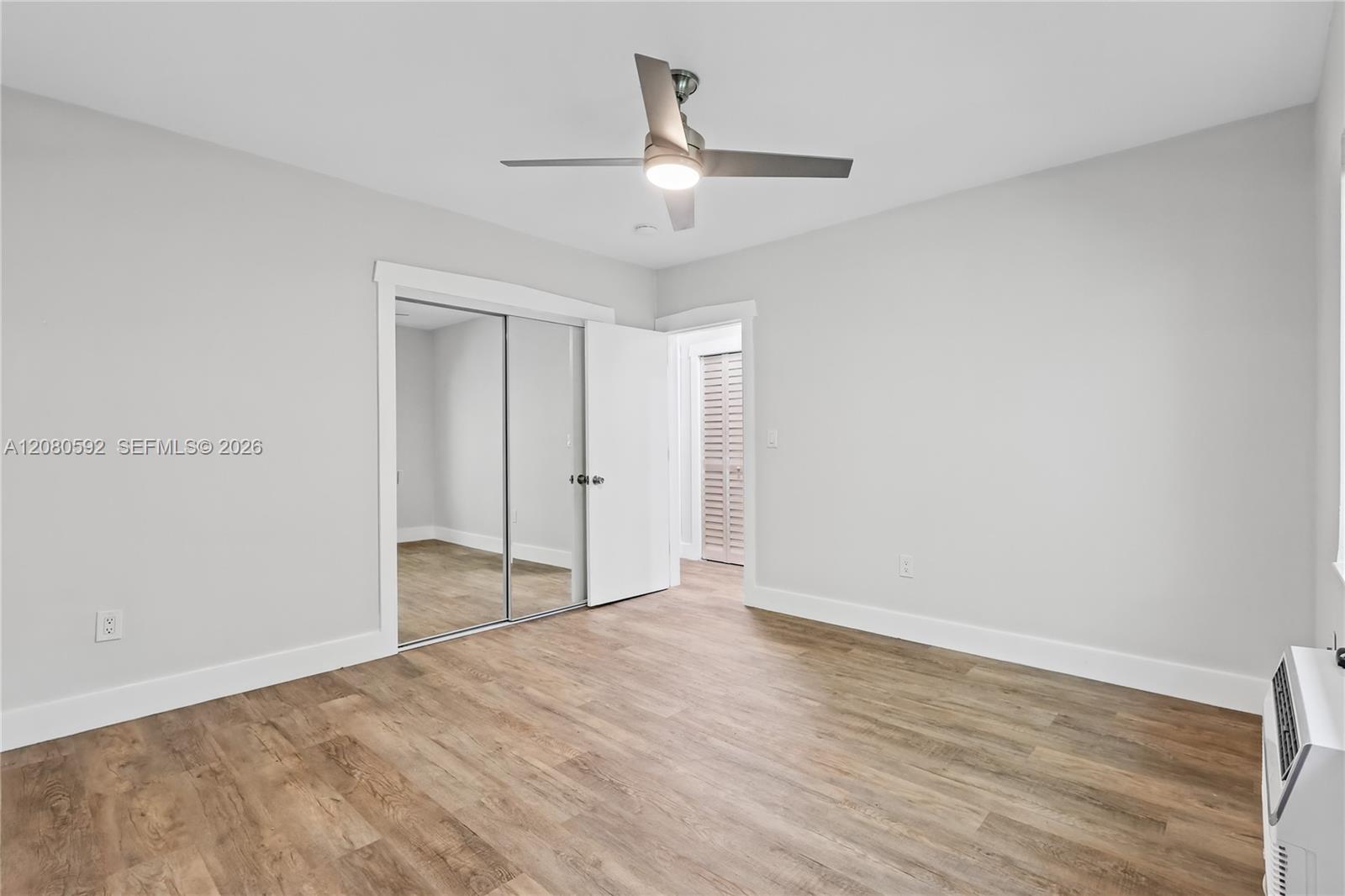 125 Edgewater Drive 12a Property Photo 13