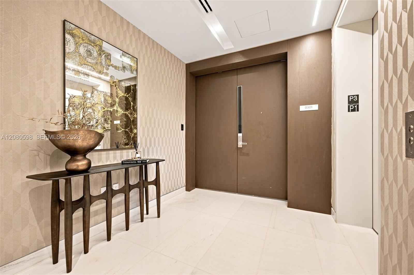 300 Biscayne Blvd Way 301 Property Photo 1