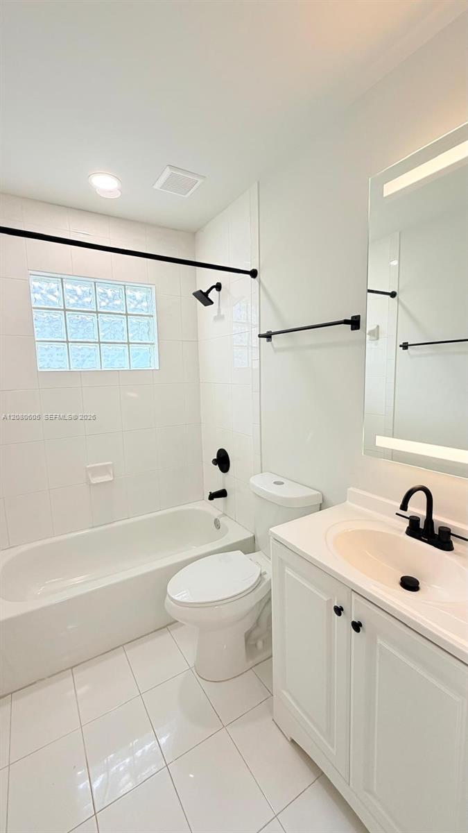 A12080605 Property Photo 6