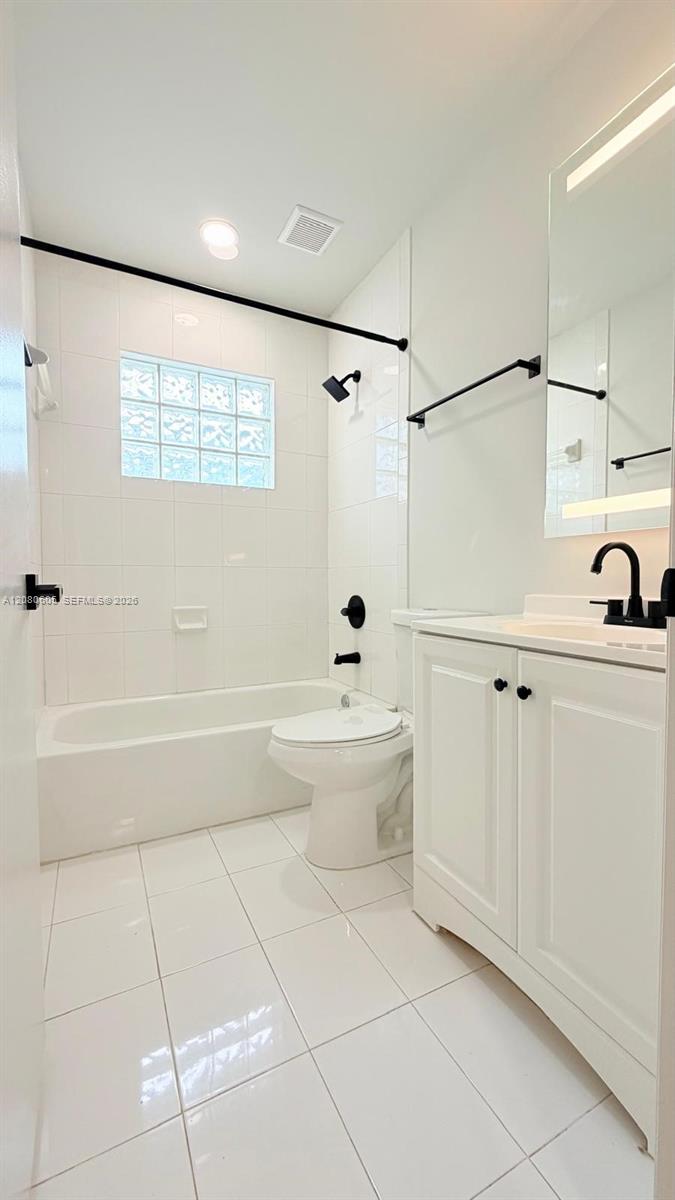 A12080605 Property Photo 7