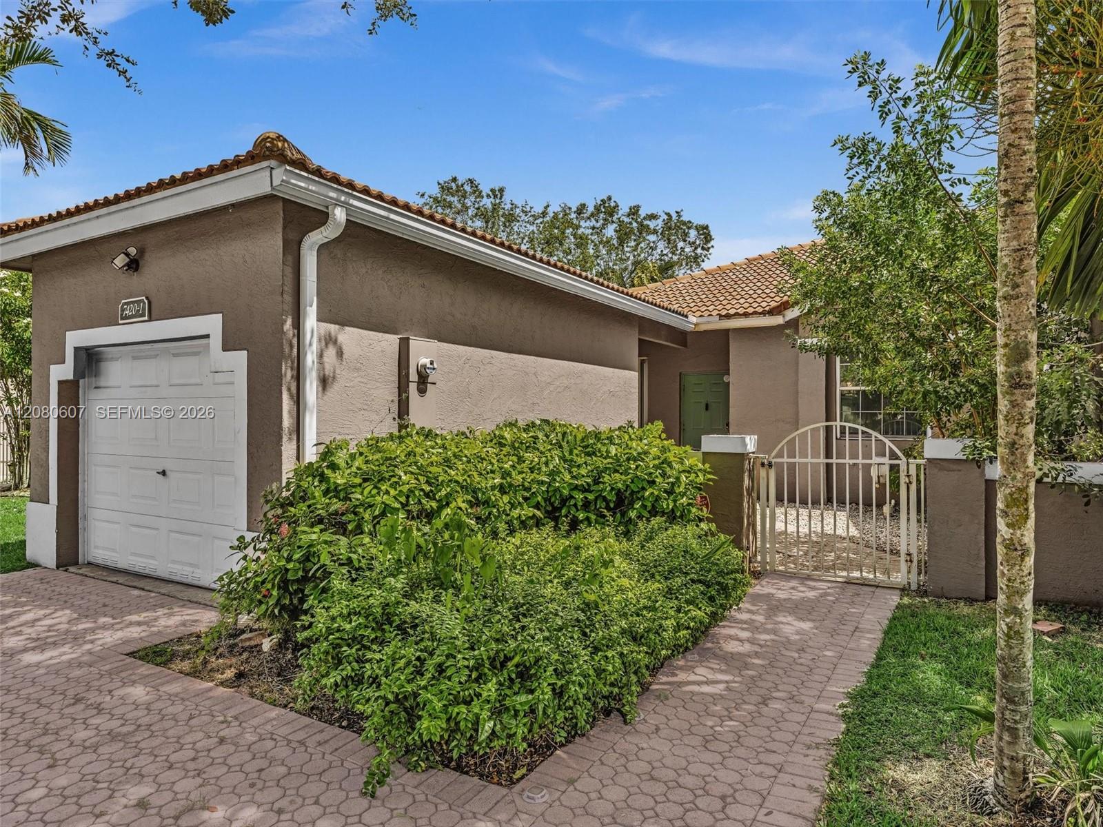 7420 S Aragon Boulevard 1 Property Photo 3