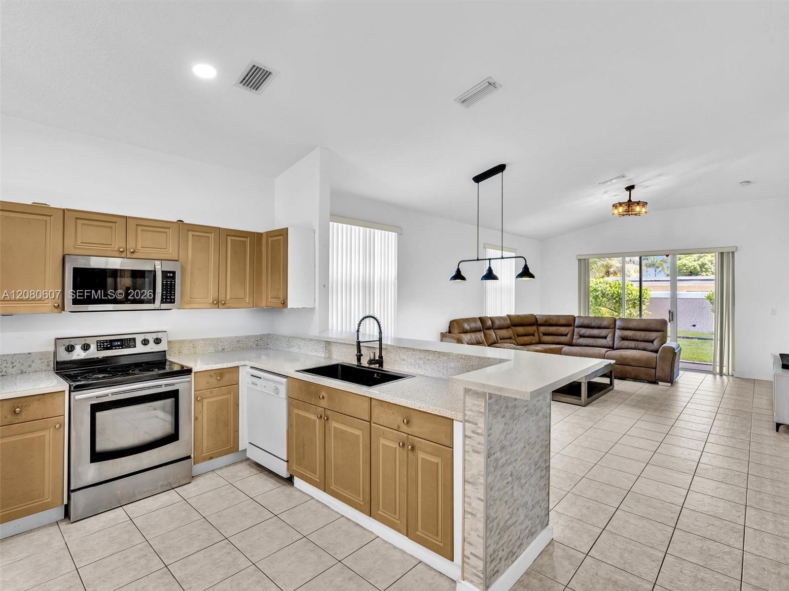 7420 S Aragon Boulevard 1 Property Photo 4