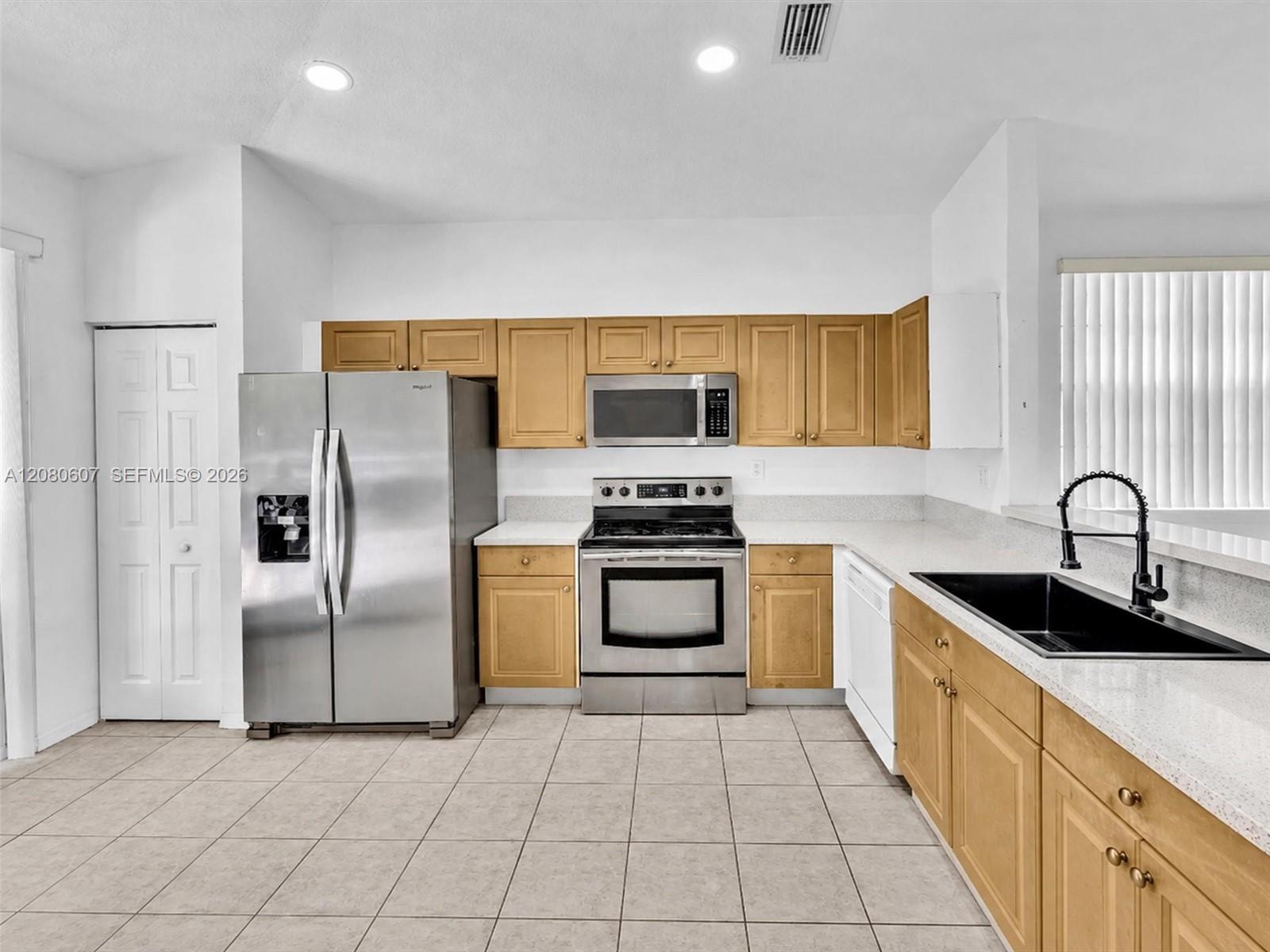 7420 S Aragon Boulevard 1 Property Photo 5