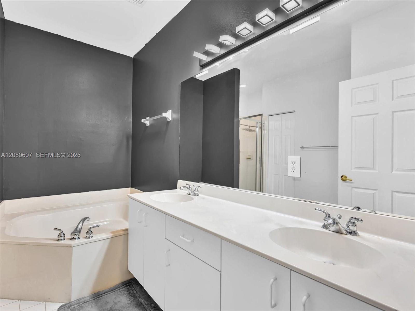 7420 S Aragon Boulevard 1 Property Photo 28