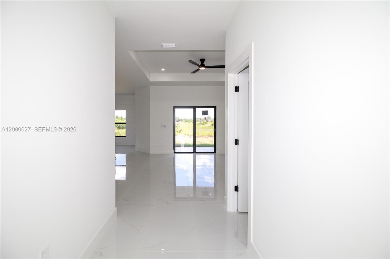 945 Commodore Street Property Photo 9