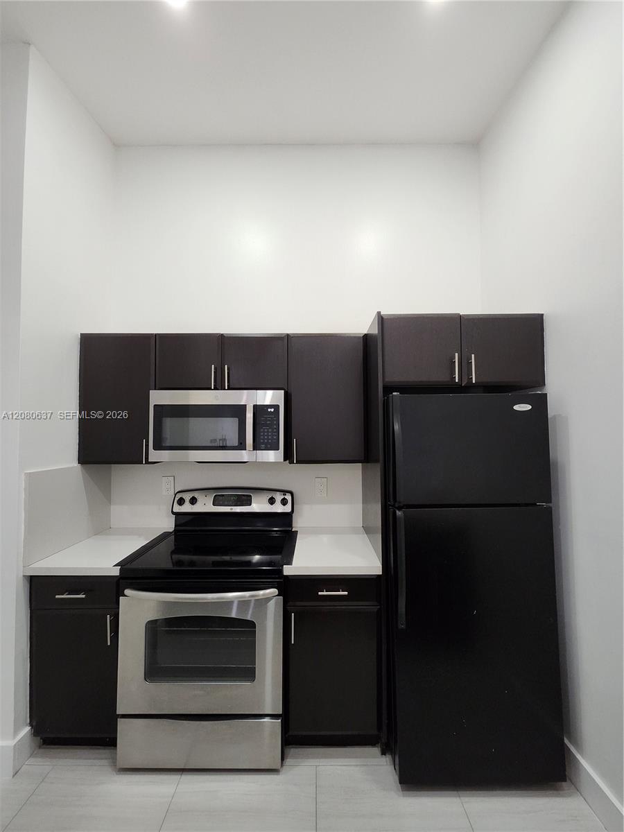 18224 Mediterranean Boulevard 8-17 Property Photo 7