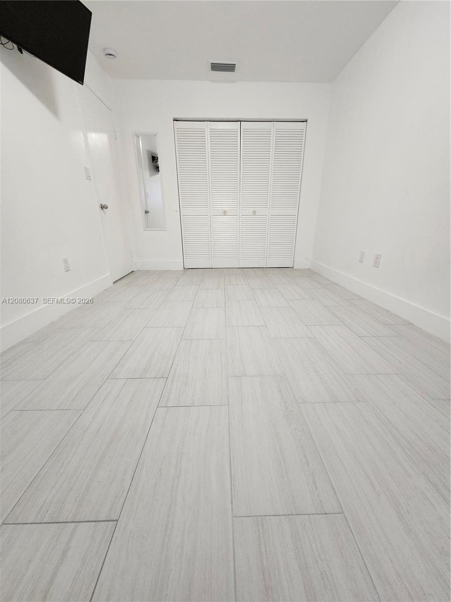 18224 Mediterranean Boulevard 8-17 Property Photo 10