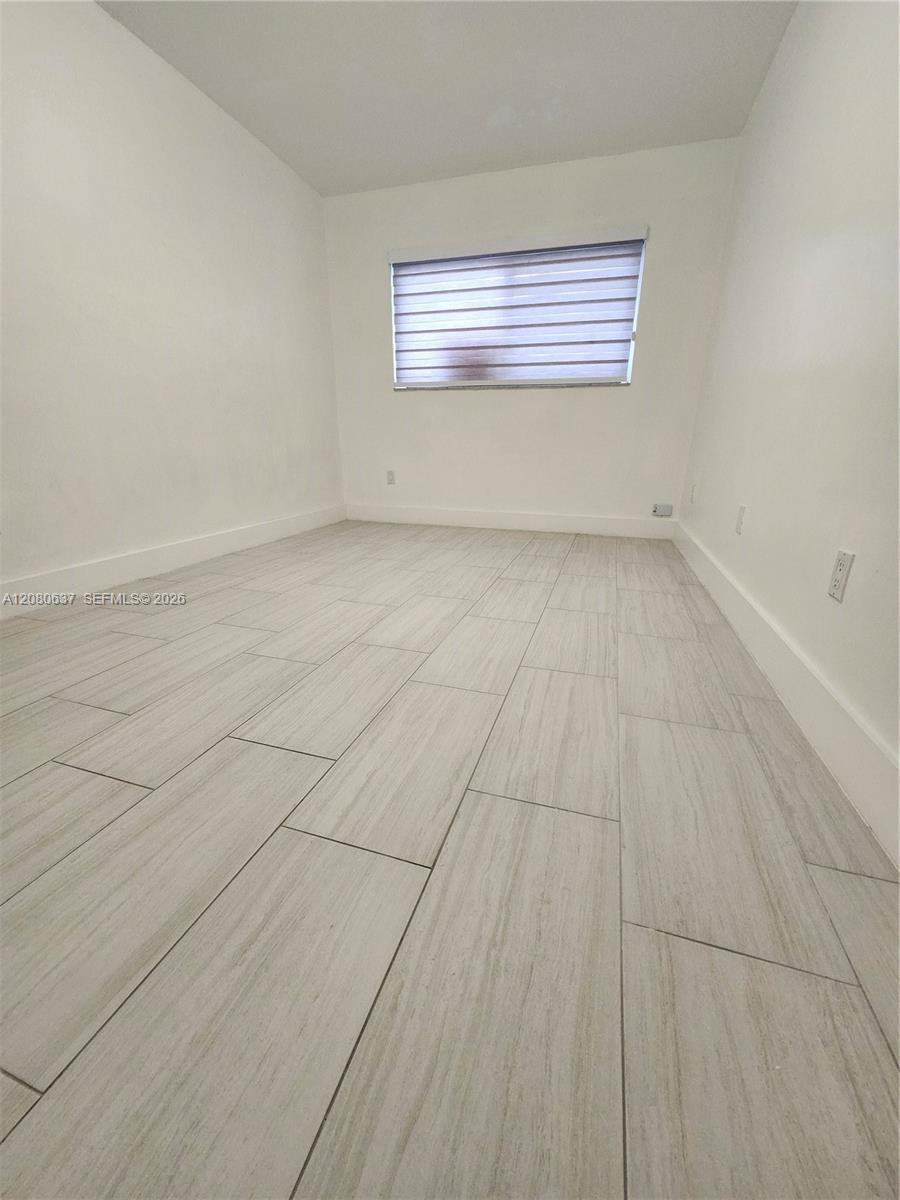 18224 Mediterranean Boulevard 8-17 Property Photo 11