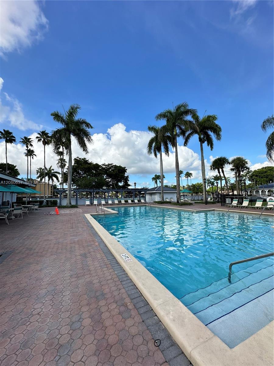 18224 Mediterranean Boulevard 8-17 Property Photo 19