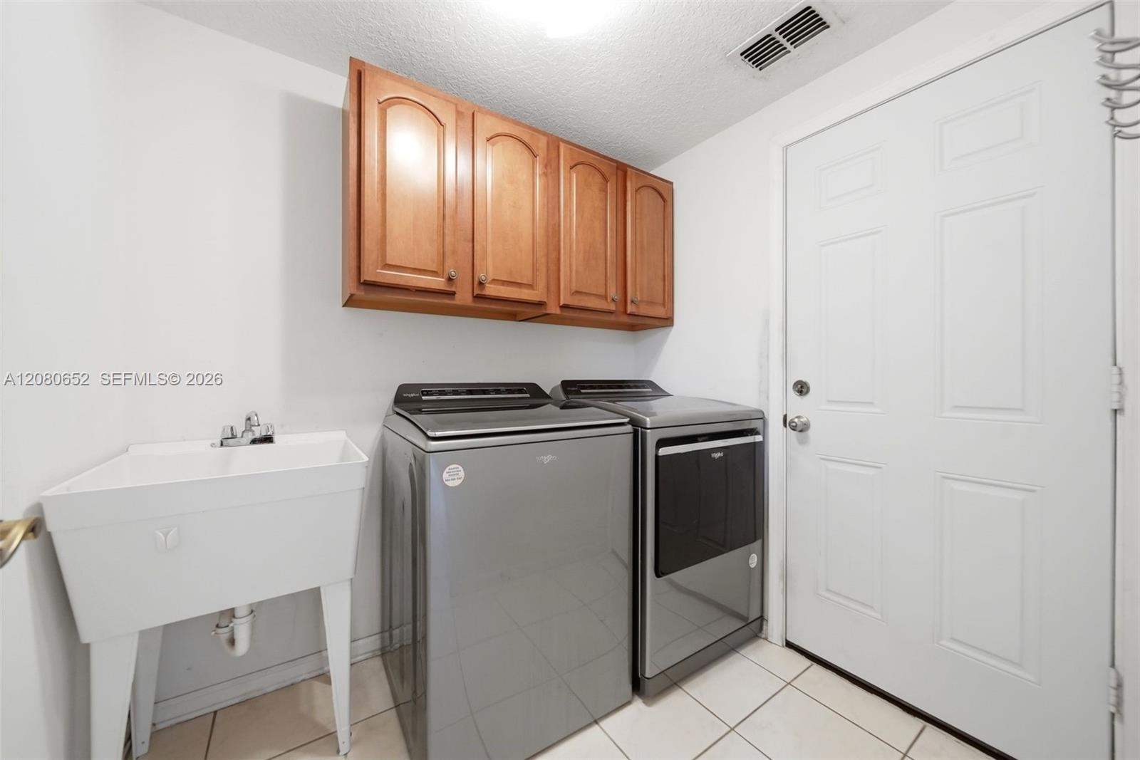 3141 Hanging Moss Circle Property Photo 28