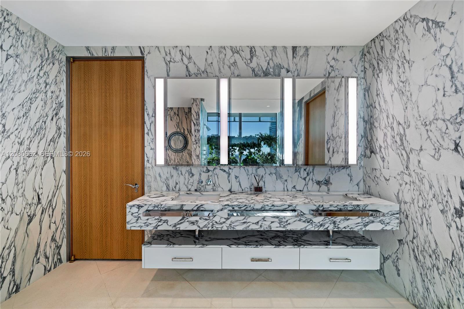 120 Ocean Drive 1400 Property Photo 20