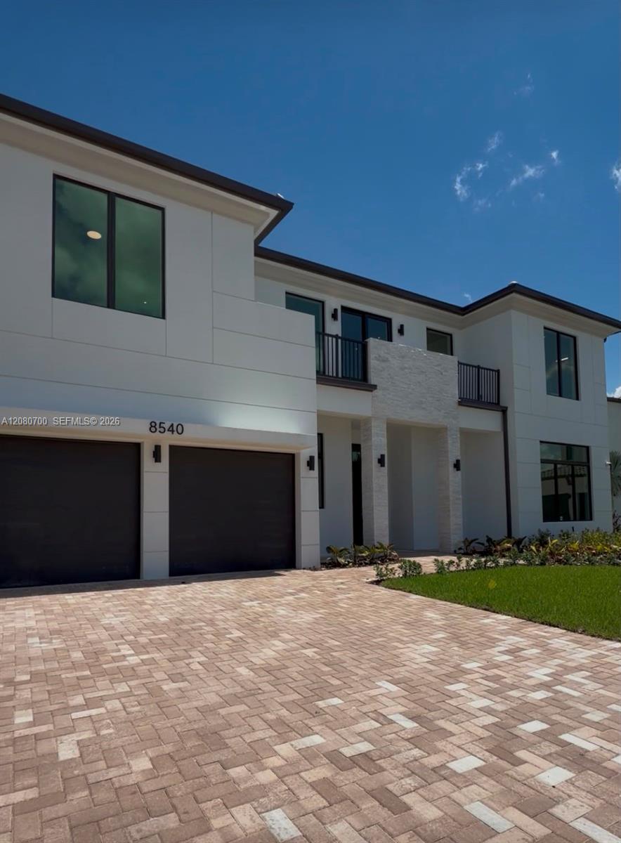 8540 NW 160th Terrace