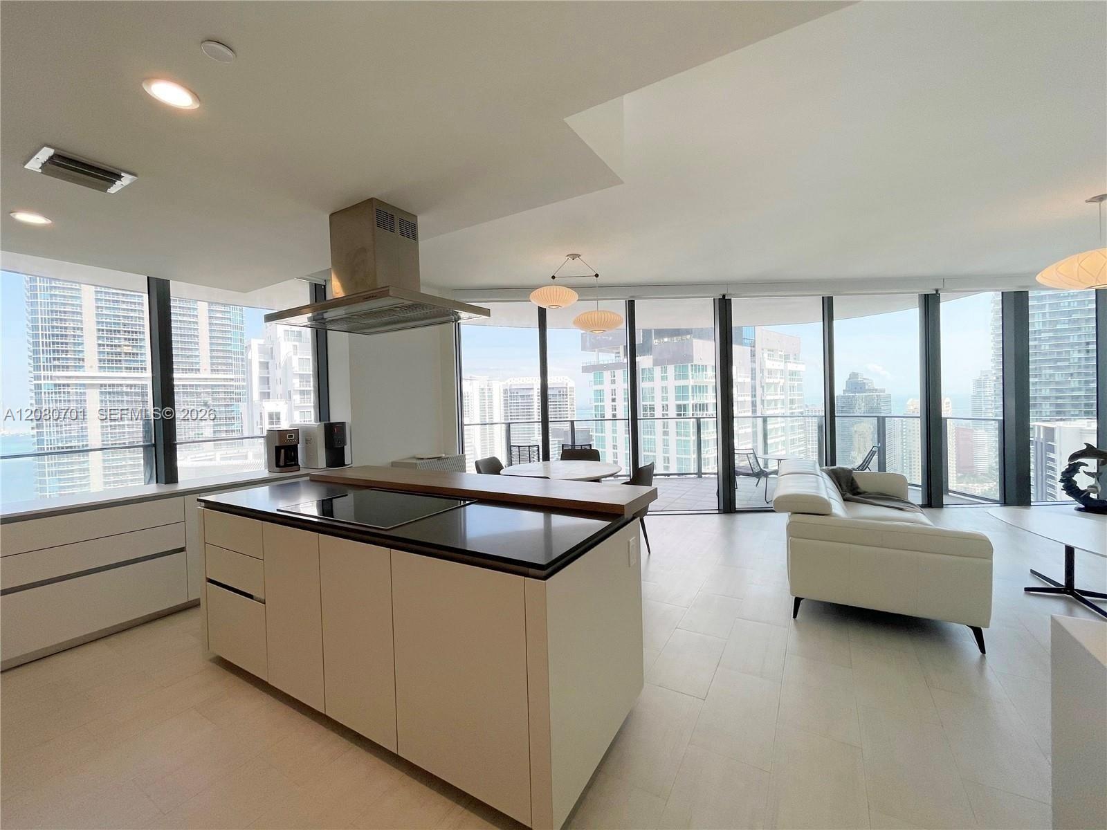 A12080701 Property Photo 12