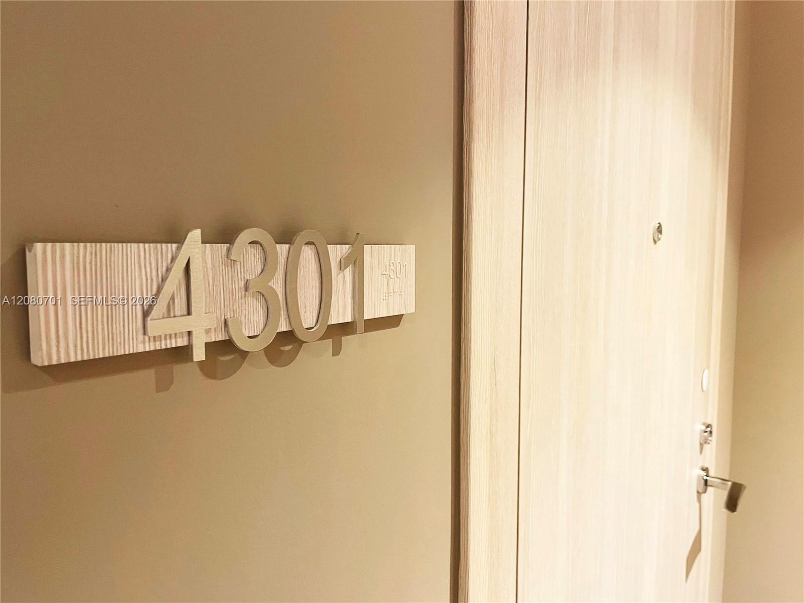 A12080701 Property Photo 23