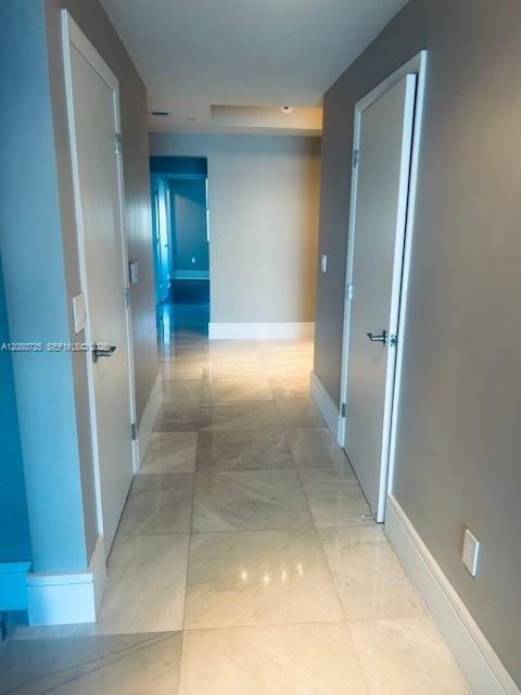 3330 Ne 190th Street 1719 Property Photo 9