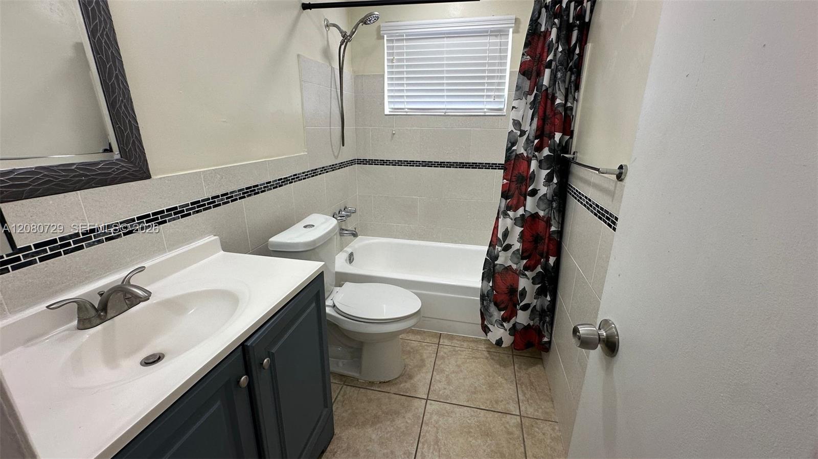 380 E 35th Street 9 Property Photo 8