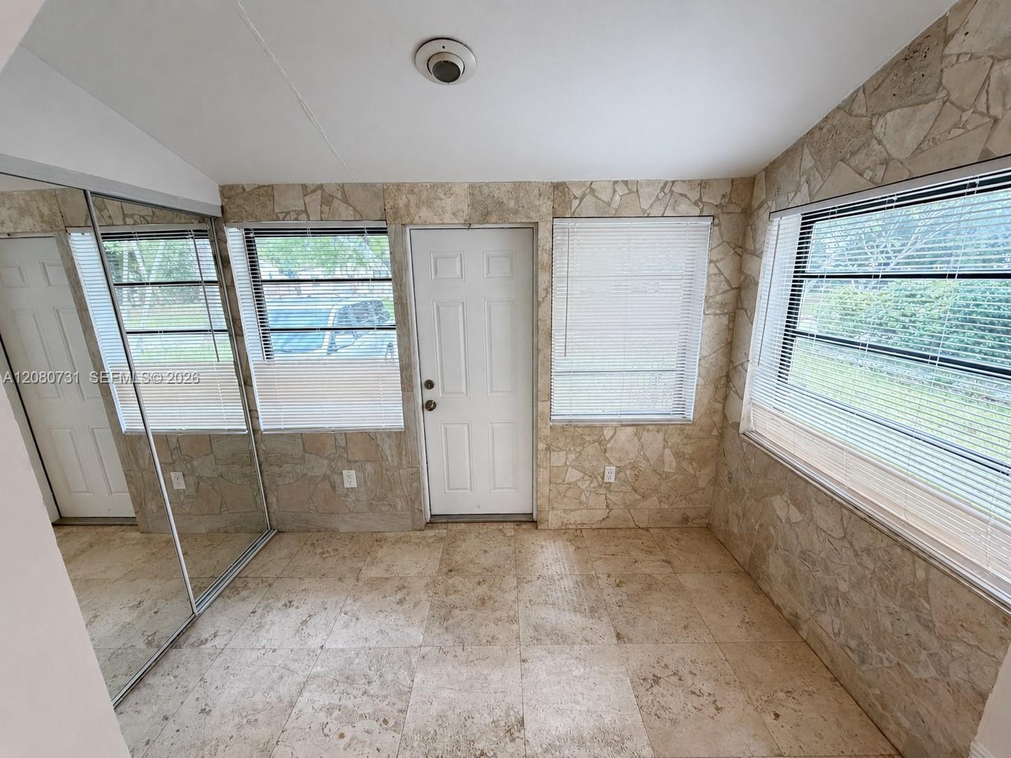 1820 Coolidge Street Property Photo 8