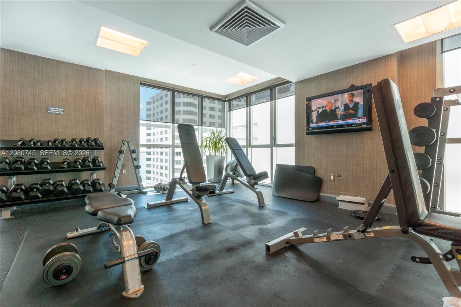 951 Brickell Avenue 2407 Property Photo 22