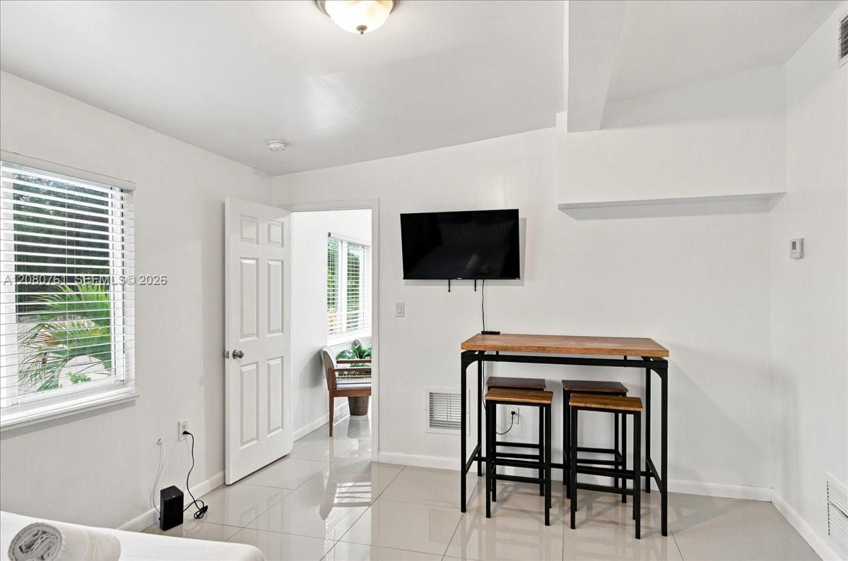 268 Nw 34th Street Property Photo 26