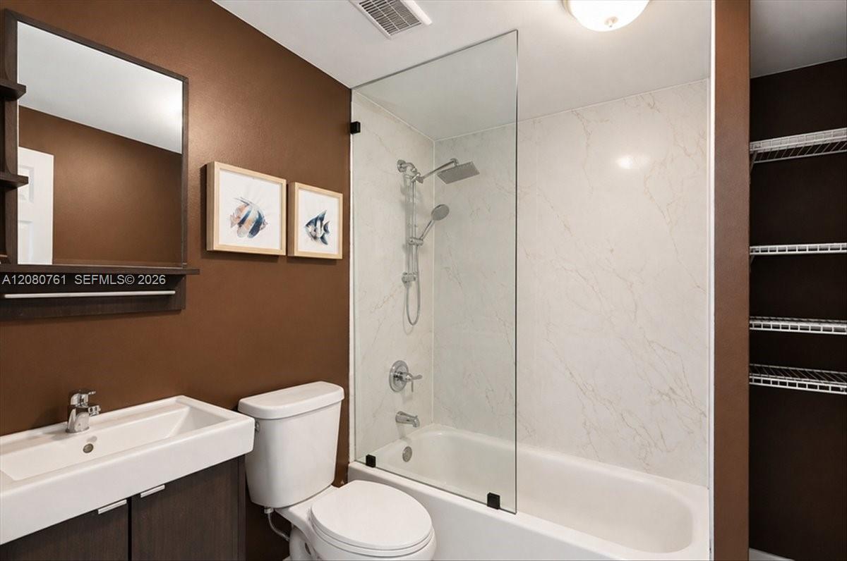 268 Nw 34th Street Property Photo 84
