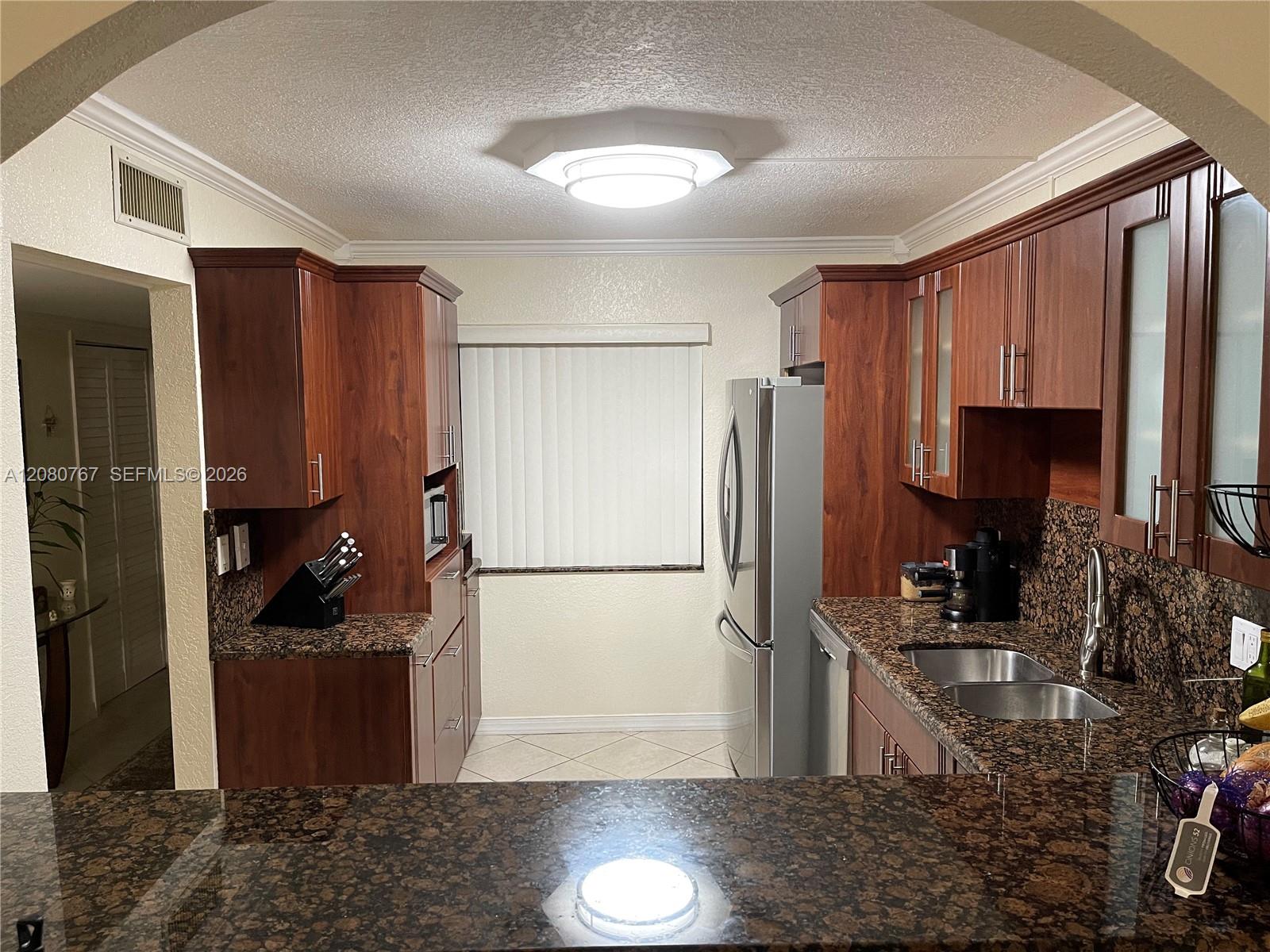 16240 Laurel Drive 101 Property Photo 18