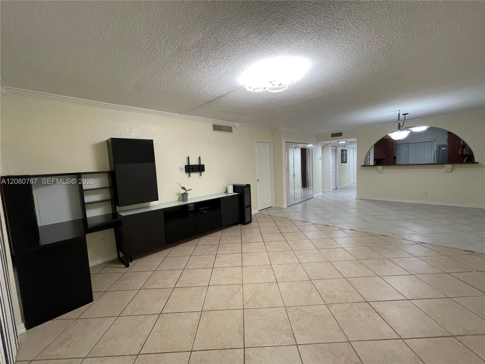 16240 Laurel Drive 101 Property Photo 25