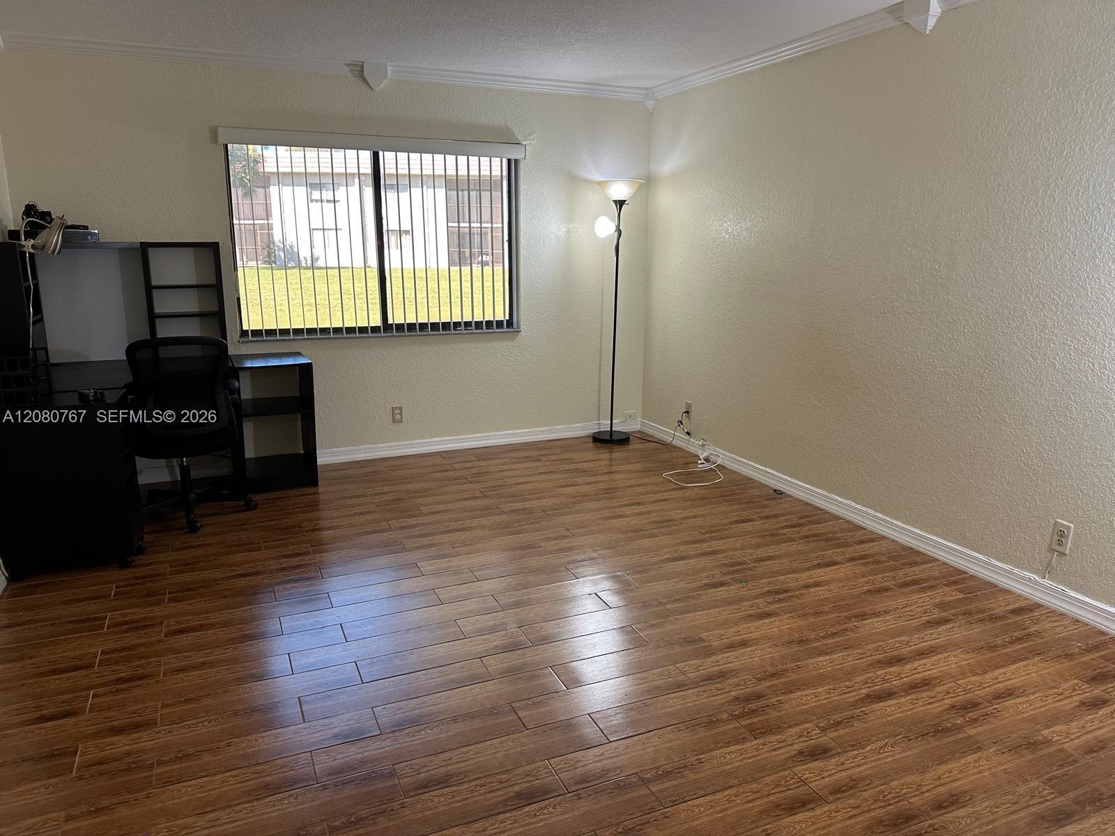 16240 Laurel Drive 101 Property Photo 29