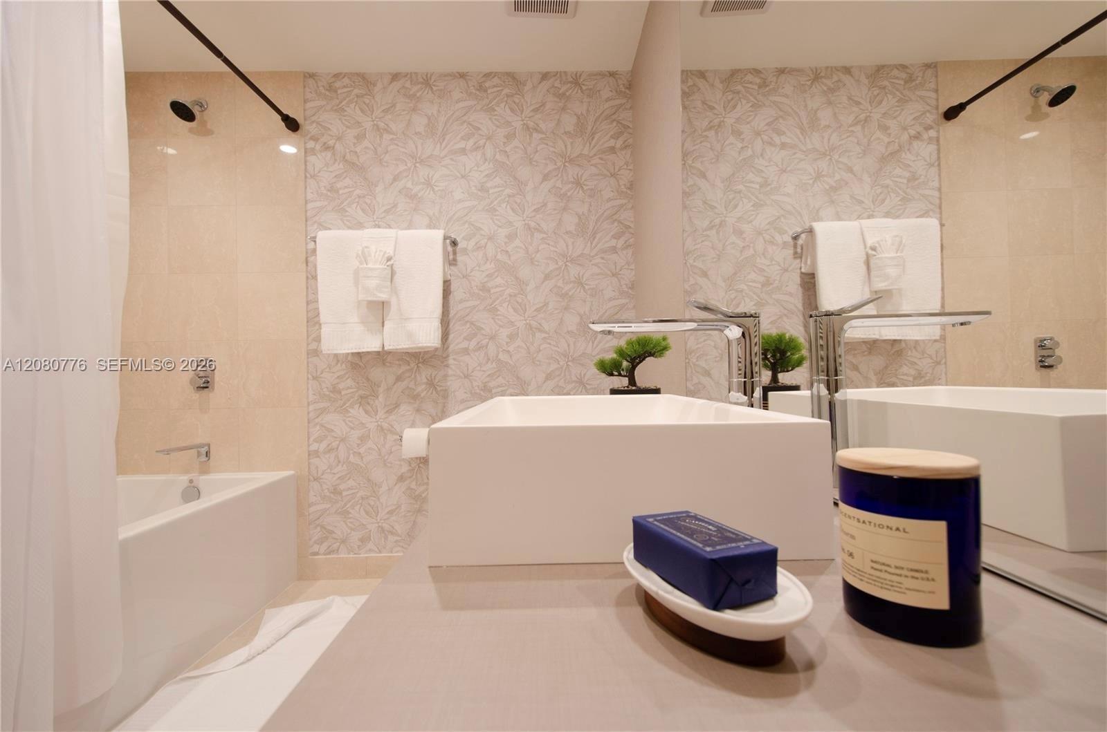 1000 Brickell Plaza 4207 Property Photo 27