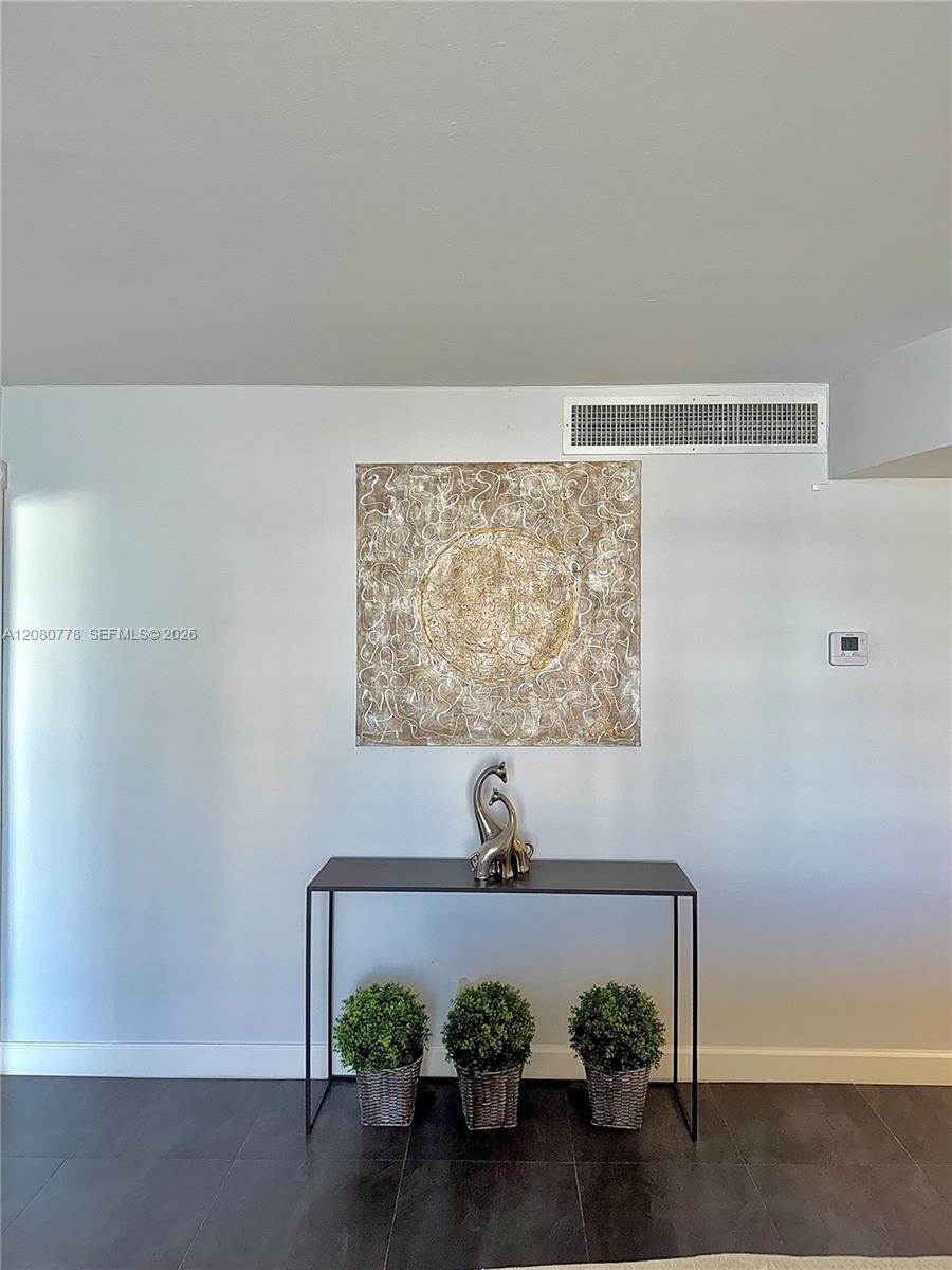 100 Golden Isles Drive 806 Property Photo 14