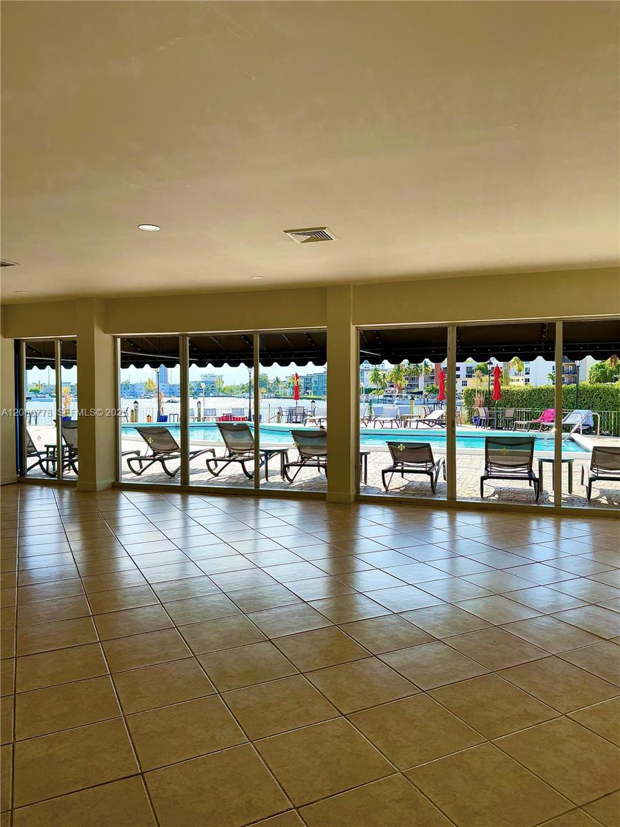 100 Golden Isles Drive 806 Property Photo 72