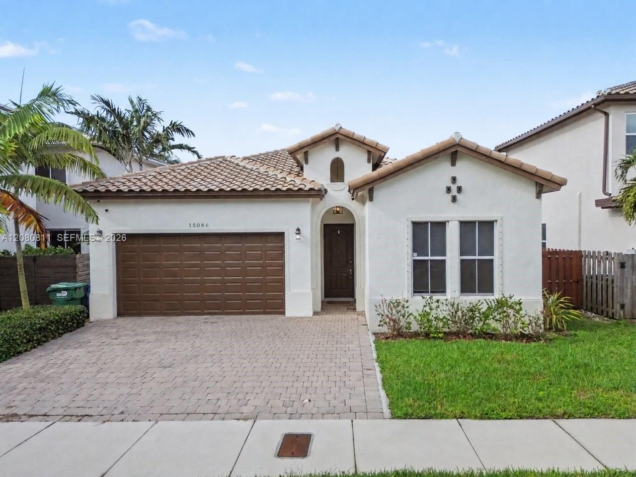 15086 SW 176th Terrace Property Photo 1