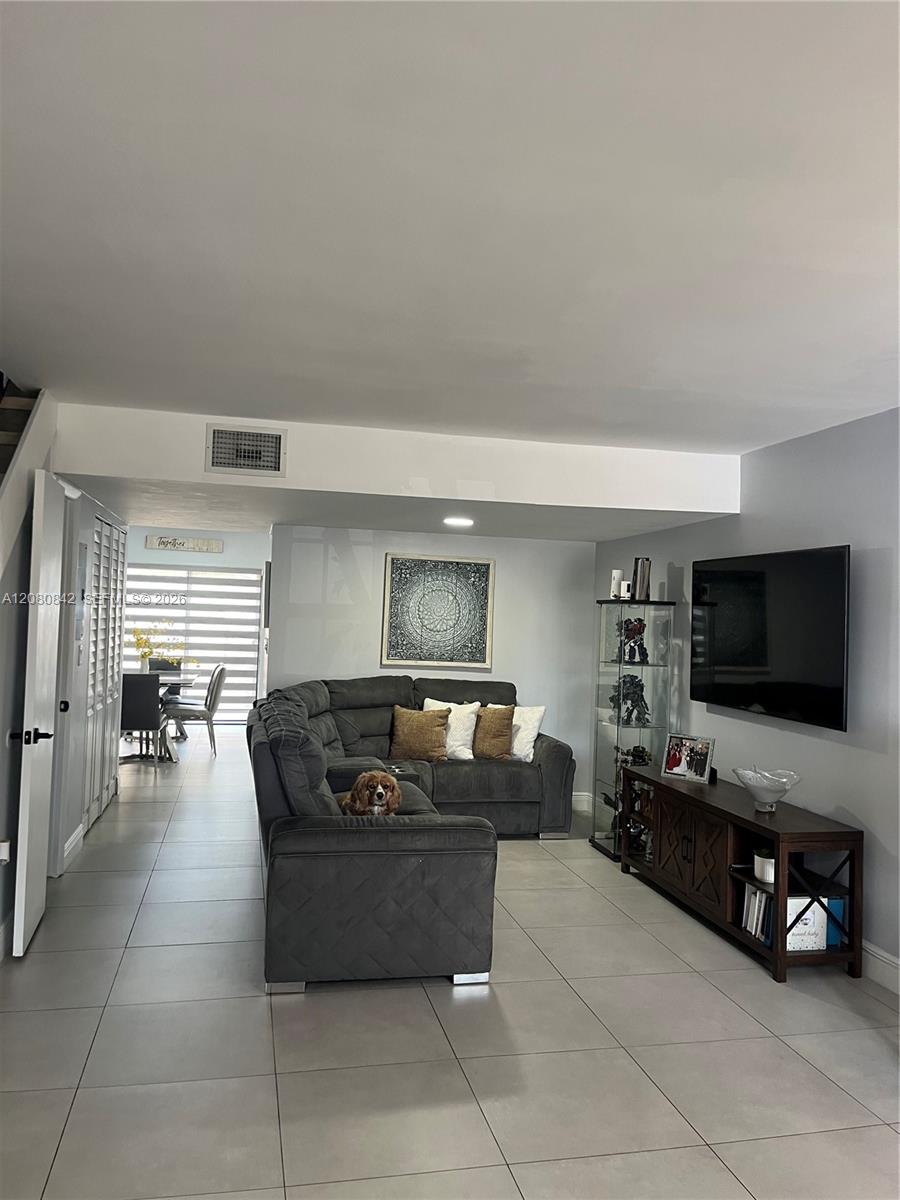 12277 Sw 16th Terrace 106-y Property Photo 1