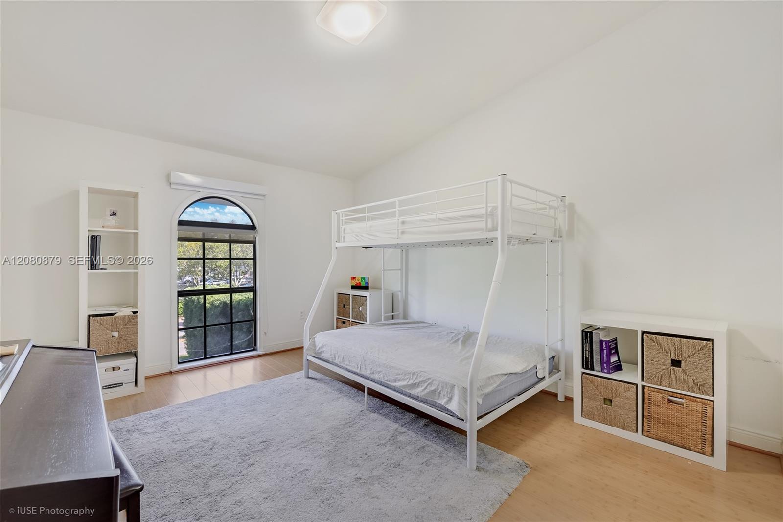 596 Fernwood Road B Property Photo 15