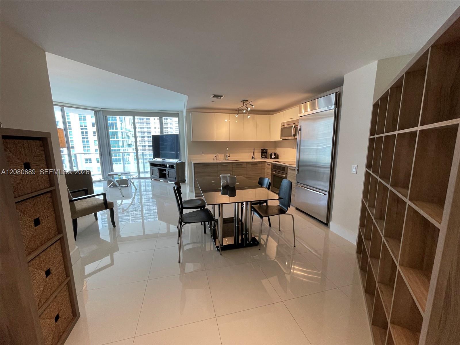 1300 Brickell Bay Drive 2010 Property Photo 8